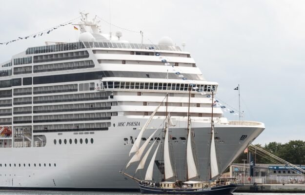 découvrez une croisière en catamaran à crète pour explorer ses eaux cristallines, ses plages paradisiaques et ses paysages magnifiques en toute détente.